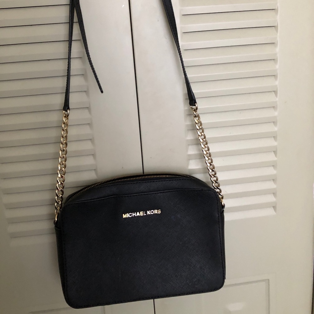 MK Jet Set Large Saffiano Leather Crossbody Bag